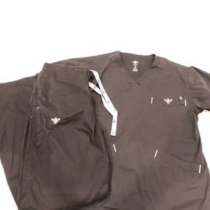 Med Couture scrub set size XS - gray